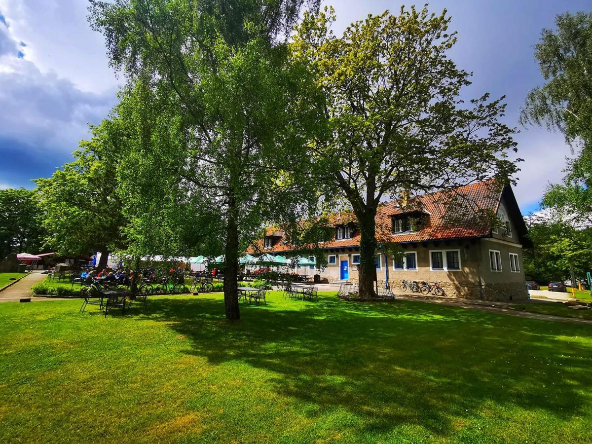 Penzion Landstejnsky Dvur Slavonice Esterno foto